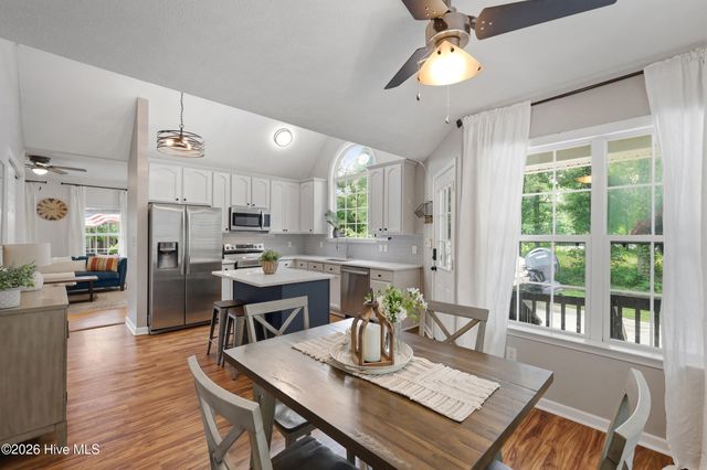 6417 Mossy Rock Court, Castle Hayne, NC 28429