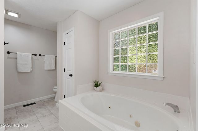6417 Mossy Rock Court, Castle Hayne, NC 28429