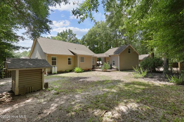 6417 Mossy Rock Court, Castle Hayne, NC 28429