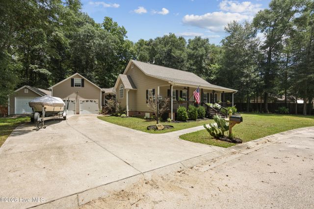 6417 Mossy Rock Court, Castle Hayne, NC 28429