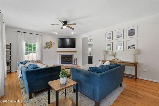 6417 Mossy Rock Court, Castle Hayne, NC 28429