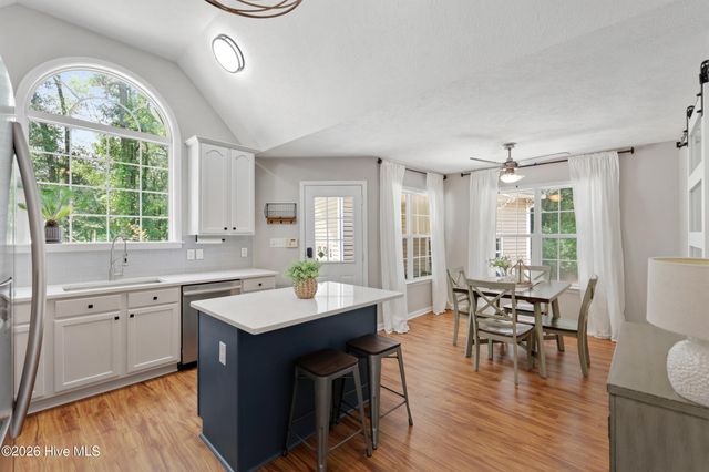 6417 Mossy Rock Court, Castle Hayne, NC 28429
