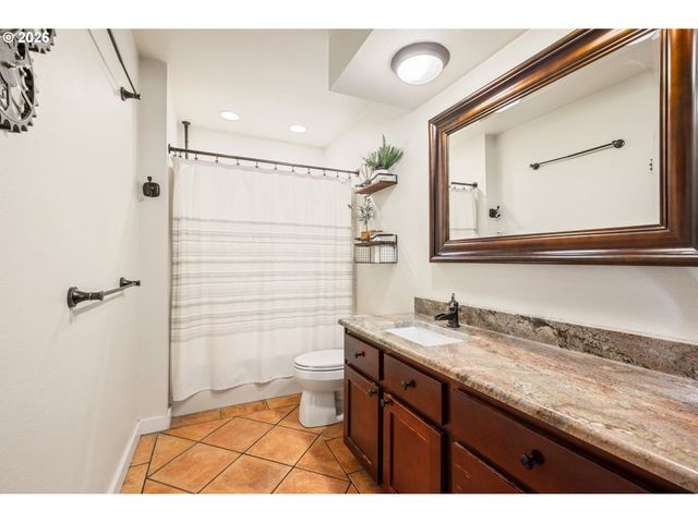 13 JUDITH Pl, Longview, WA 98632