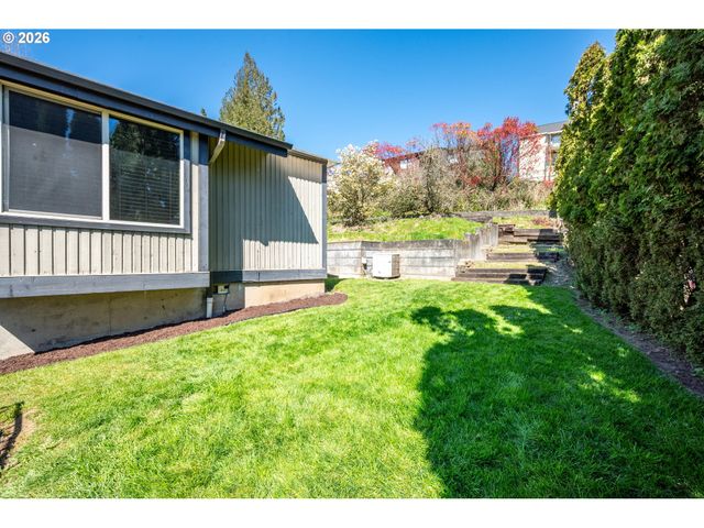 13 JUDITH Pl, Longview, WA 98632