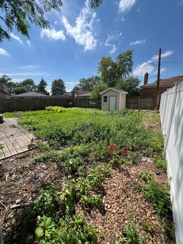 5504 Oak Center Drive, Oak Lawn, IL 60453