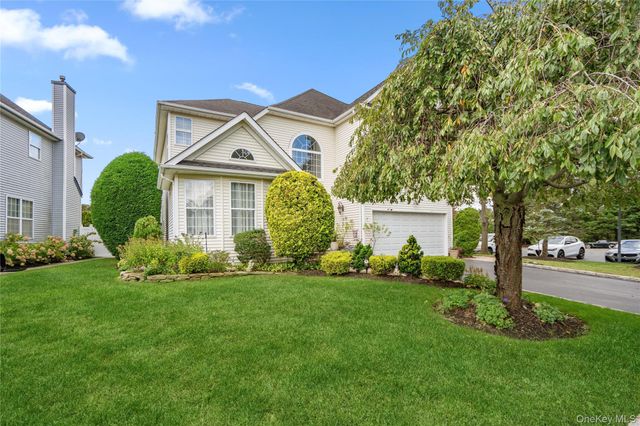 107 Hazelnut Court, Melville, NY 11747