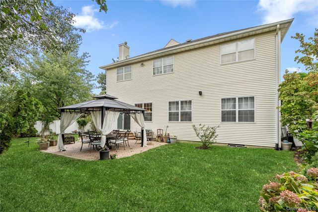 107 Hazelnut Court, Melville, NY 11747