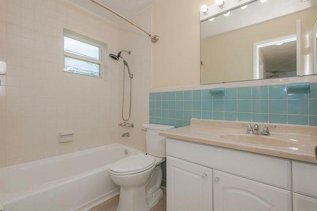 4065 SW 51st Street, Dania Beach, FL 33314