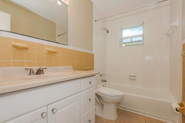 4065 SW 51st Street, Dania Beach, FL 33314