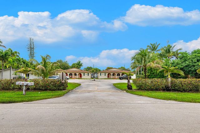 4065 SW 51st Street, Dania Beach, FL 33314