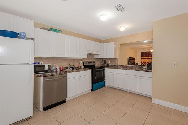 4065 SW 51st Street, Dania Beach, FL 33314