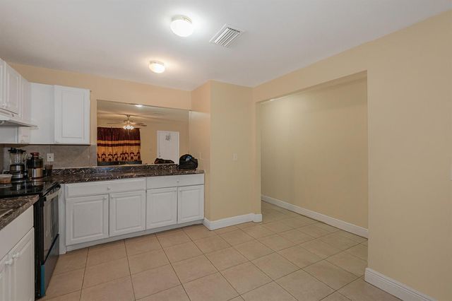 4065 SW 51st Street, Dania Beach, FL 33314
