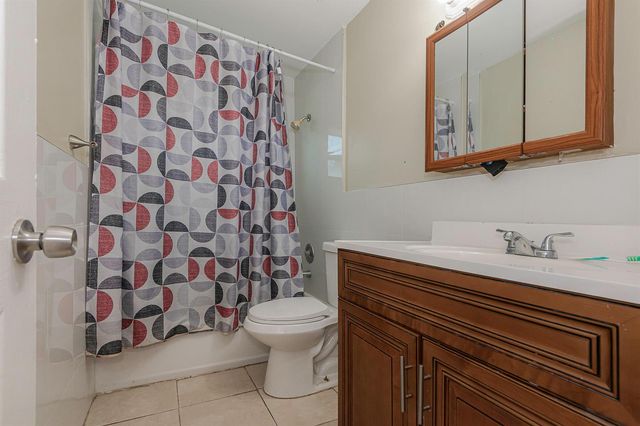 4065 SW 51st Street, Dania Beach, FL 33314