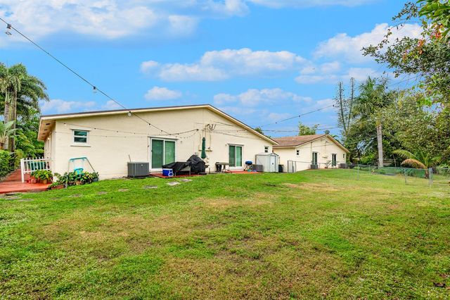 4065 SW 51st Street, Dania Beach, FL 33314
