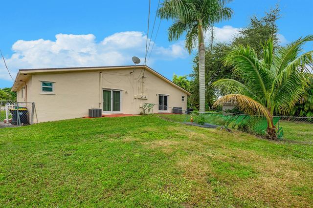 4065 SW 51st Street, Dania Beach, FL 33314