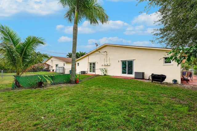 4065 SW 51st Street, Dania Beach, FL 33314