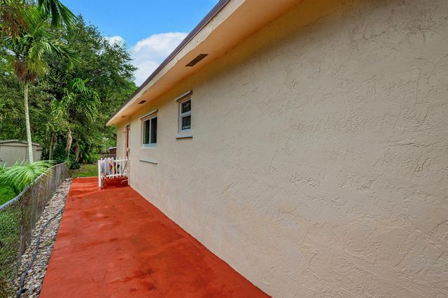 4065 SW 51st Street, Dania Beach, FL 33314