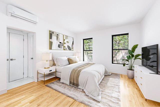 416 E 50TH Street, New York City, NY 10022