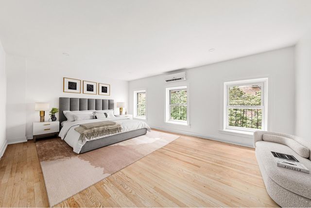 416 E 50TH Street, New York City, NY 10022