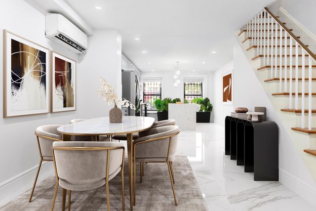 416 E 50TH Street, New York City, NY 10022