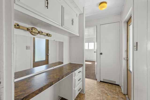 2705 W Alpine Avenue, Tulare, CA 93274