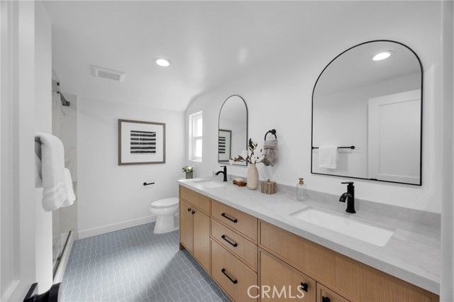 8841 Seaspray Drive, Huntington Beach, CA 92646