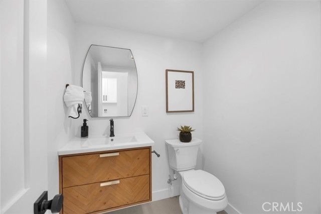 8841 Seaspray Drive, Huntington Beach, CA 92646