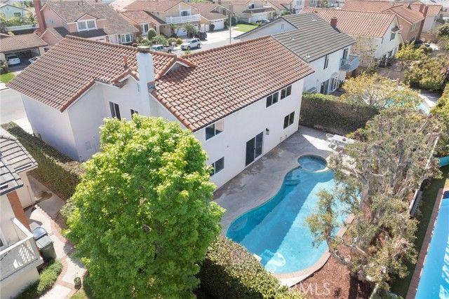 8841 Seaspray Drive, Huntington Beach, CA 92646