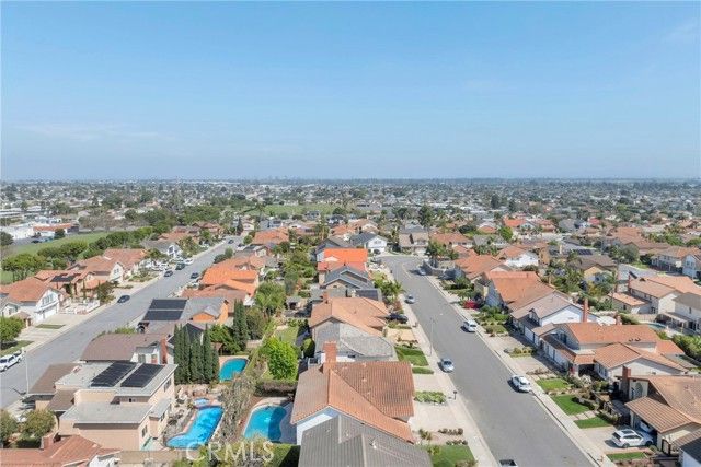 8841 Seaspray Drive, Huntington Beach, CA 92646