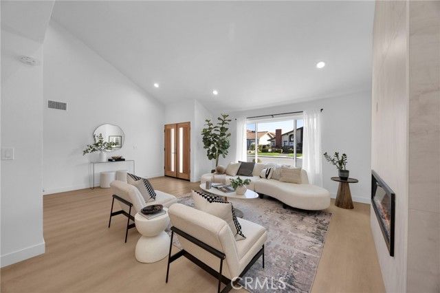 8841 Seaspray Drive, Huntington Beach, CA 92646