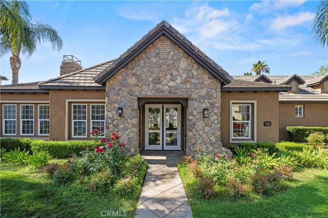 19354 Laroda 165, Saugus, CA 91350