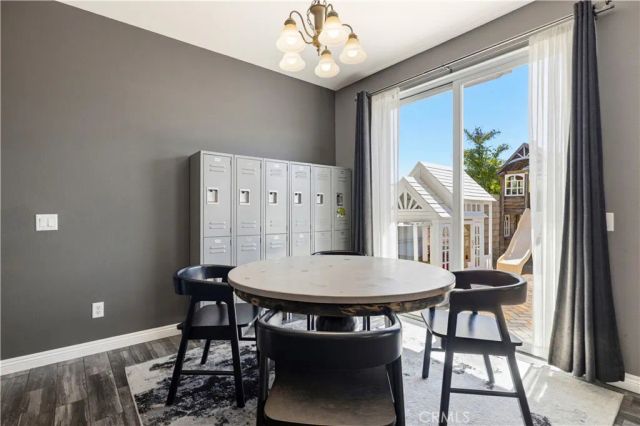 19354 Laroda 165, Saugus, CA 91350