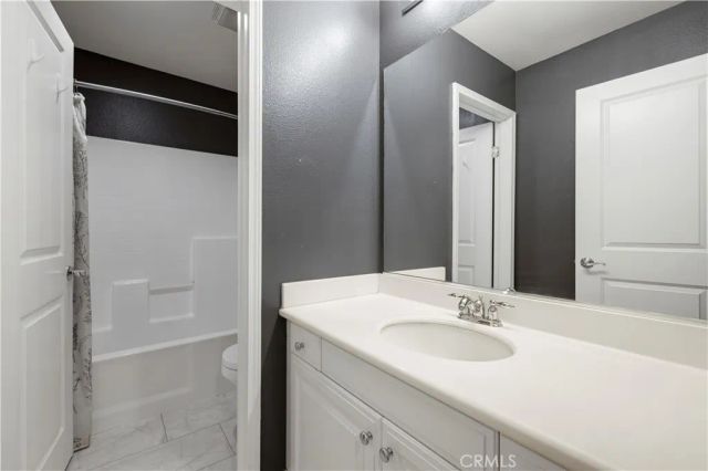 19354 Laroda 165, Saugus, CA 91350