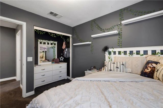 19354 Laroda 165, Saugus, CA 91350