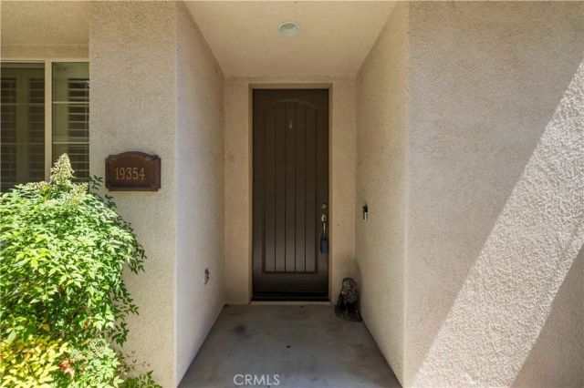 19354 Laroda 165, Saugus, CA 91350