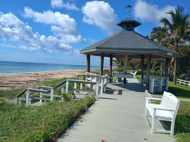 5505 N Ocean Boulevard 3-203, Ocean Ridge, FL 33435