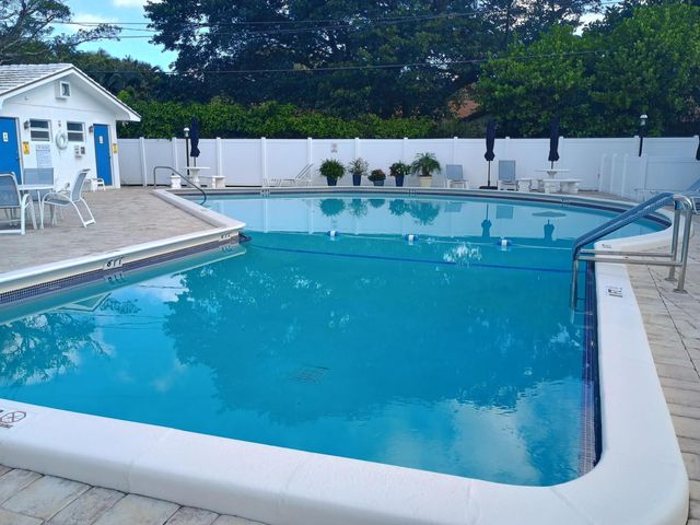 5505 N Ocean Boulevard 3-203, Ocean Ridge, FL 33435