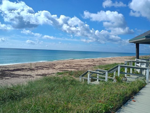 5505 N Ocean Boulevard 3-203, Ocean Ridge, FL 33435