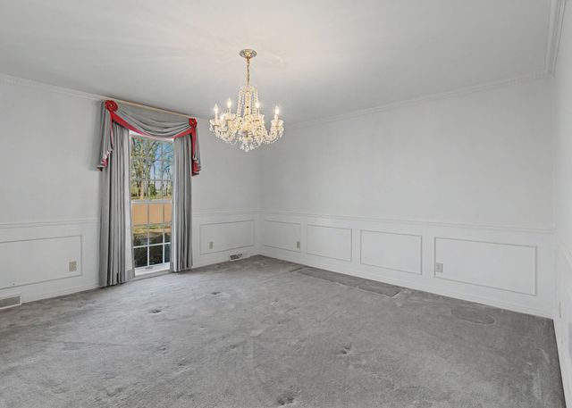 1206 Toben Ter, Lawrenceburg, TN 38464