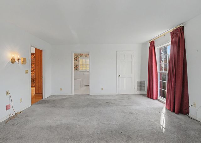 1206 Toben Ter, Lawrenceburg, TN 38464