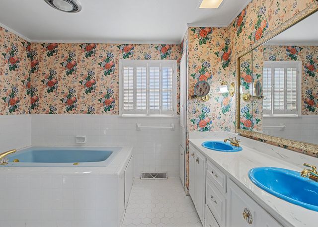 1206 Toben Ter, Lawrenceburg, TN 38464