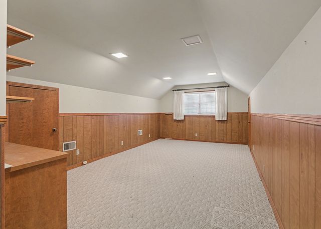 1206 Toben Ter, Lawrenceburg, TN 38464