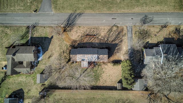 1206 Toben Ter, Lawrenceburg, TN 38464