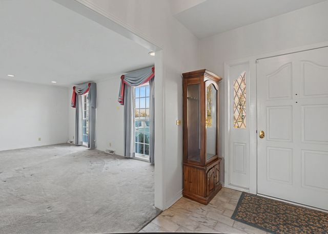 1206 Toben Ter, Lawrenceburg, TN 38464