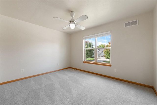 W273N2420 Arlington COURT, Pewaukee, WI 53072