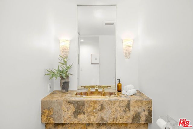 1414 Mockingbird Place, West Hollywood, CA 90069