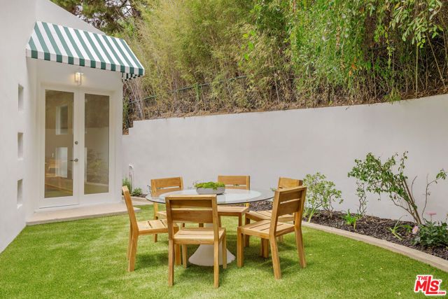 1414 Mockingbird Place, West Hollywood, CA 90069