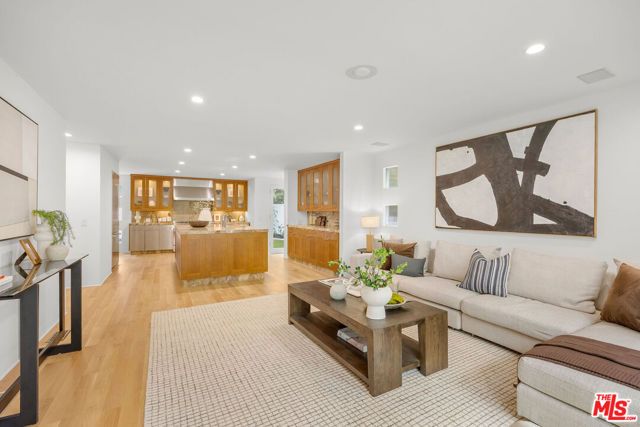 1414 Mockingbird Place, West Hollywood, CA 90069