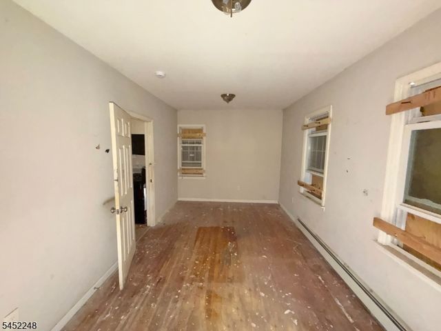 13 Linwood Pl, East Orange City, NJ 07017