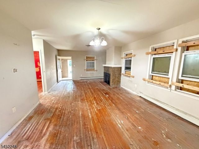 13 Linwood Pl, East Orange City, NJ 07017